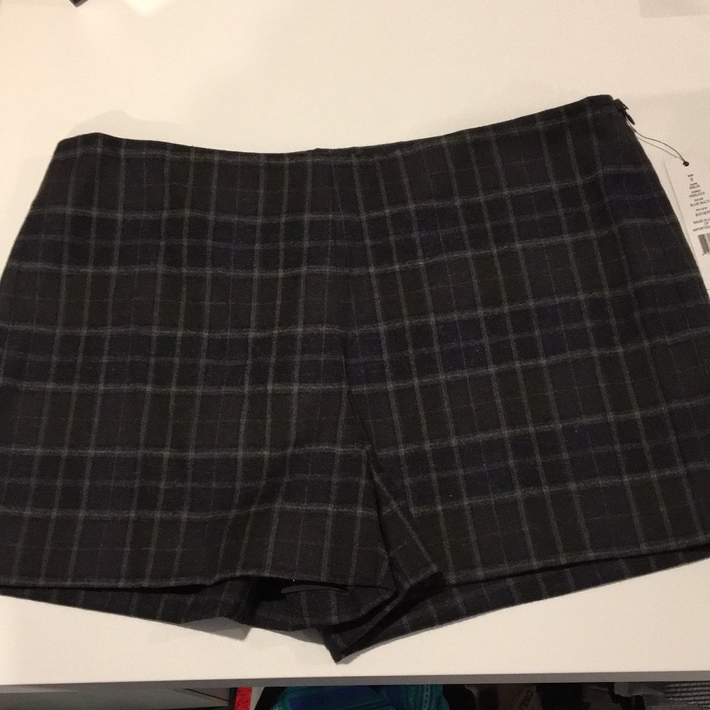 Brand New - Theory Wool Shorts